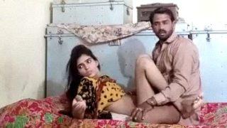 Gadis Desa Rajasthani Digoyang Supir Truk Di Pinggir Jalan