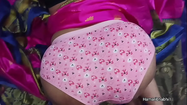 Gairah Panas Bhabhi Desi India Yang Menggoda.