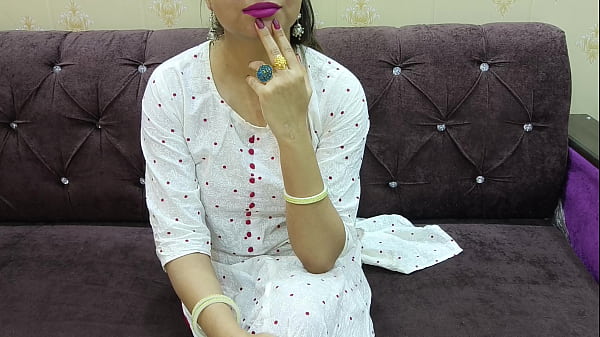 Desi Indian Nungguin Dipentil, Lihat Merahnya Memek, Pengen Pantatnya Digoyang