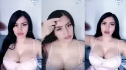 Alondra Pake Toge Tipis, Montok Banget Cuma Pake Beha Doang, Bikin Ngiler.