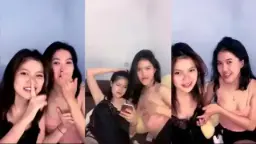 Dua Cewek Indo Lokal Seksi Saling Remes Tetek Sampe Muncrat.