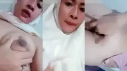 Ukhti Pake Mukenah Transparan, Badan Panas Bikin Nafsu Naik.