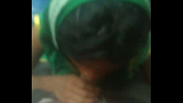 Desi Bibi Pengemis Di Kereta Lokal Mainin Kontol