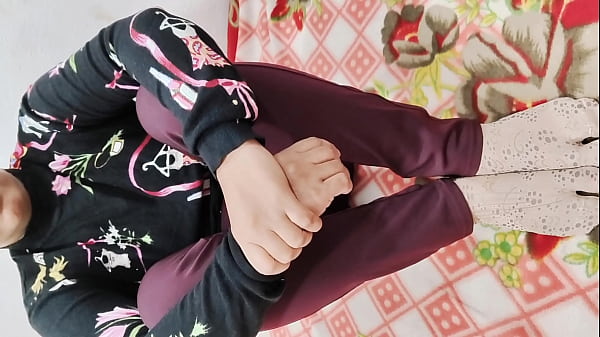 Desi Indian Pinky Si Cewek Seksi Digebuk Kontol Di Pantatnya