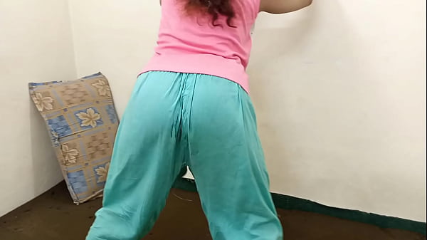 Ibu Tiri Dan Adik Tiri Main Anal Panas, Viral Bokep Hindi