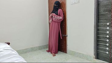 Ngentot Pertama Kali Dengan Pacar Hijab India Pemalu, Makin Greget Pas Di Kamar Gelap