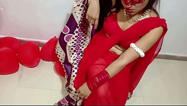 Pengantin India Baru Nikah Pake Sari Merah, Rayain Valentine Bareng Suami Desi – Bokep Hindi Full Hot