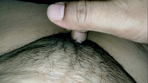 Ibu Tiri Montok Setuju Tidur Seranjang Dengan Anak Tiri, Malam Panas Siap Dimulai.