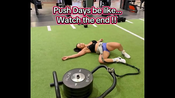Hari-hari Push Beban Kayak Gini.. Tonton Sampai Habis! Dorong Sled 180lbs Pake Sepatu Efc, Celana Pendek Nike Cewek, Sama Baju Ketat #gym #fitness #workout