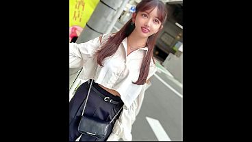 Goyangin Majalah, Setengah Filipina Setengah Jepang, Baru 18 Tahun, Siap Bikin Lo Mabok Kepengen.