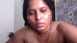 Mandi Pembantu Solo, Crot Di Badan