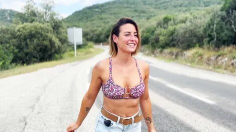 Pam Jalan-jalan Di Ardèche, Bikin Basah Lihat Pemandangan!