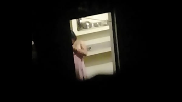 Desi Bhabhi Lagi Enak Ngentot Memek Basah