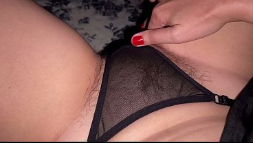 Tonton Ibu Nakal Ini Mainin Memek Bulu Lebatnya. Pov Dari Pandangannya Sendiri.