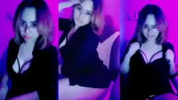 Gamers Cantik Pamer Belahan Montok Live Lagi – Miss Ceo Desah Jenie Bikin Mupeng