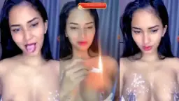 Gula Coklat Mainan, Lilin Meleleh Di Tubuh