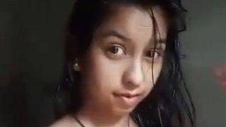 Selfie Bugil Imut Cewek India Seksi Banget