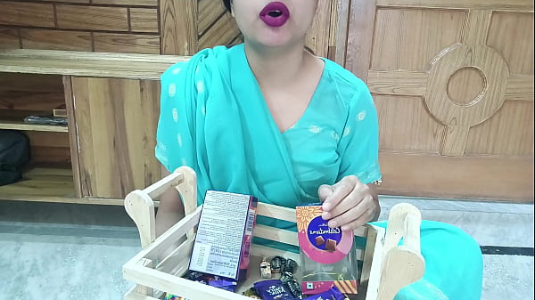Bohot Sexy Indian Desi Village Kaamwali Ko Jhooth Bol Ke Chod Diya, Uski Gaand Faad Di, Lund Muh Mein Pel Diya, Roleplay Mein Gaand Mari.