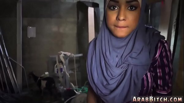 Goyang Pantat Montok Cewek Arab Muslim, Siap Nge-drop Di Titik 23km, Bikin Ngilu.
