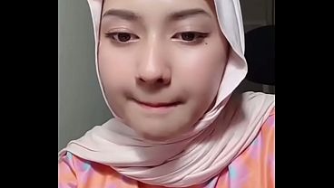 Jilbab Live Goyang Hot Bikin Tegang